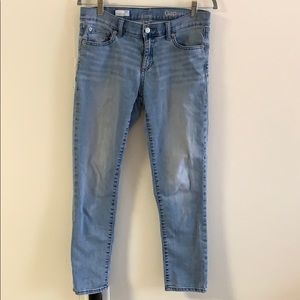 Gap Low-rise Girlfriend Light Wash Jean